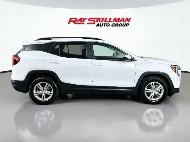 Used 2023 GMC Terrain SLE FWD image 8