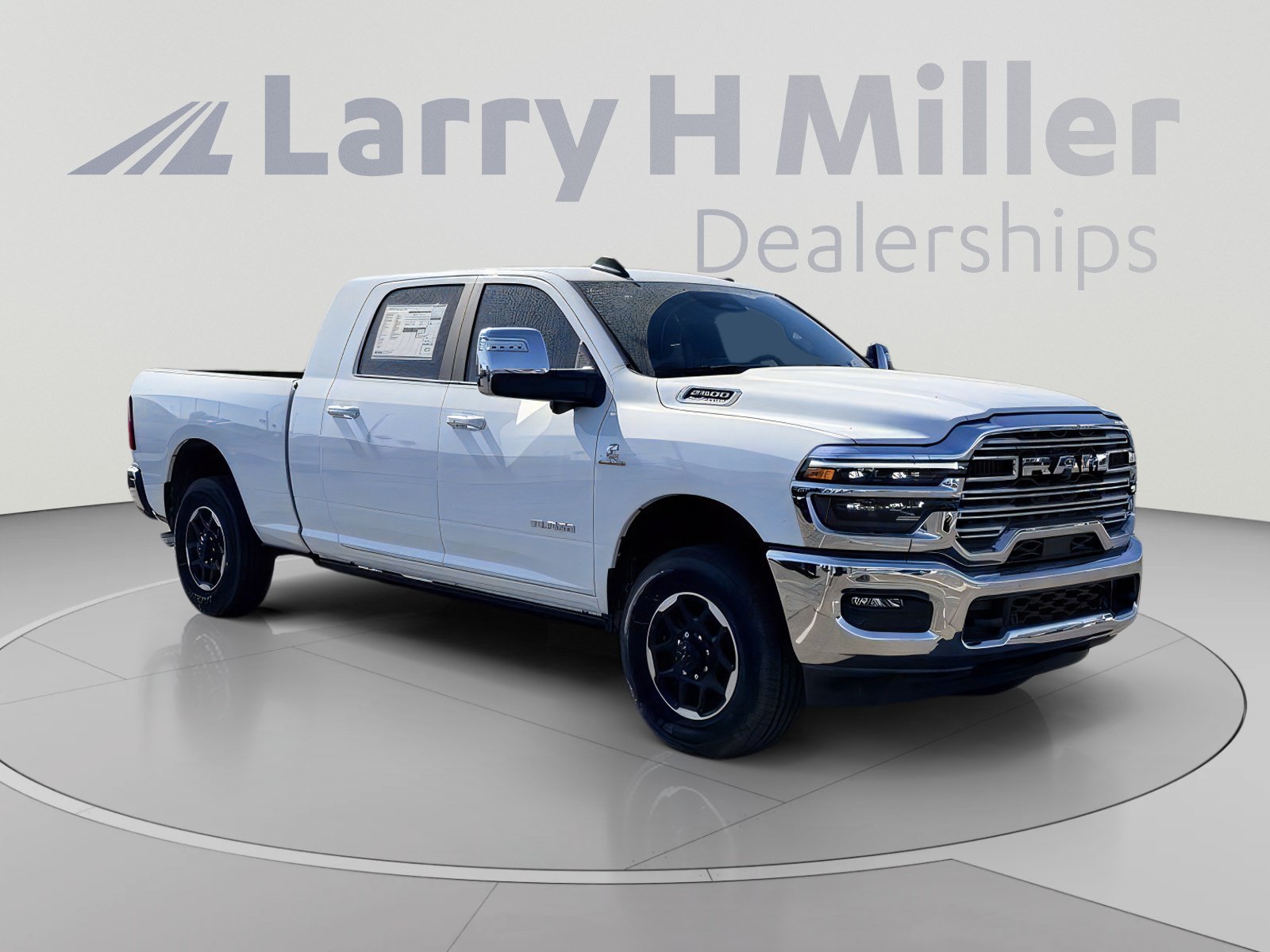 New 2026 RAM 2500 Laramie AWD/4WD image 8