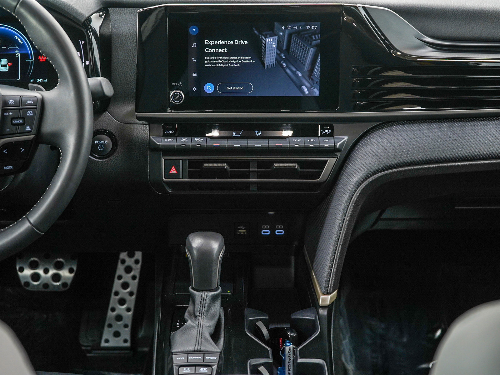 Used 2025 Toyota Camry SE image 16