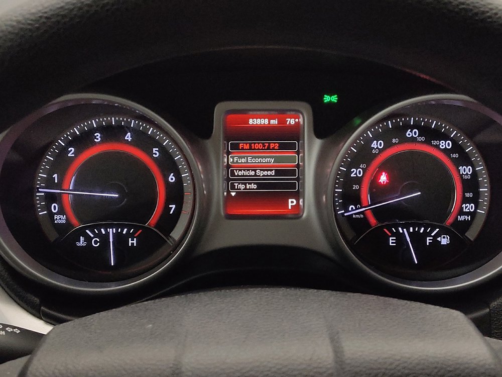 Used 2017 Dodge Journey SXT w/ Comfort/Convenience Group FWD image 23