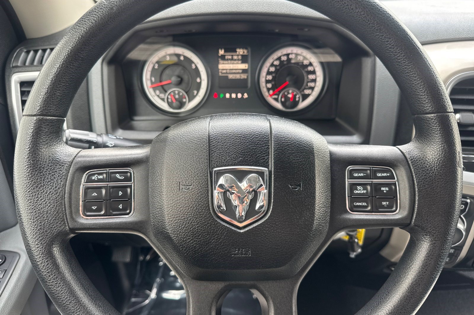 Used 2014 RAM 1500 Classic SLT AWD/4WD image 11