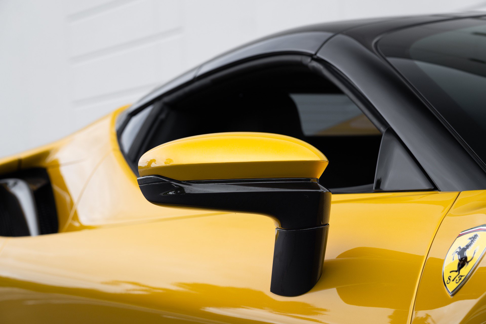 Used 2022 Ferrari SF90 Spider AWD/4WD image 11