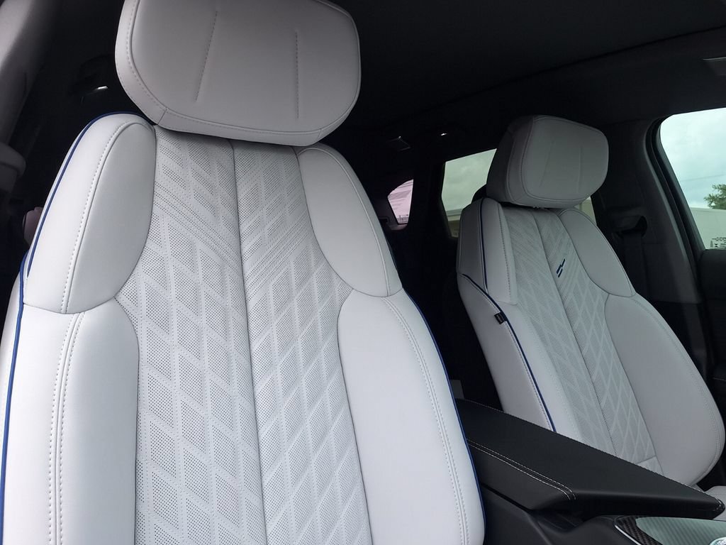New 2026 Cadillac Optiq V AWD/4WD image 28