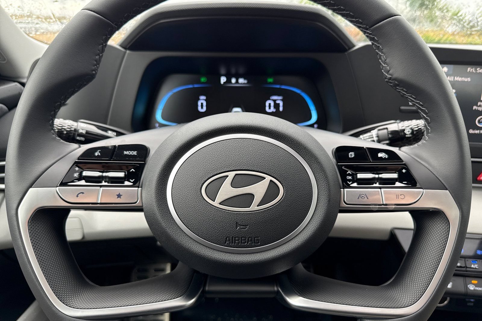 New 2026 Hyundai Elantra SEL Sport FWD image 21
