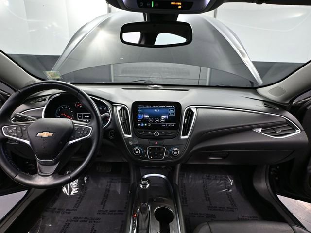 Used 2019 Chevrolet Malibu LT w/ Leather Package image 23