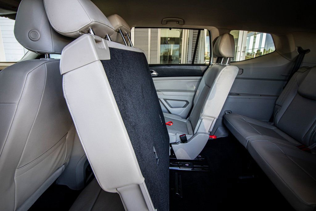 Used 2018 Volkswagen Atlas SE image 45
