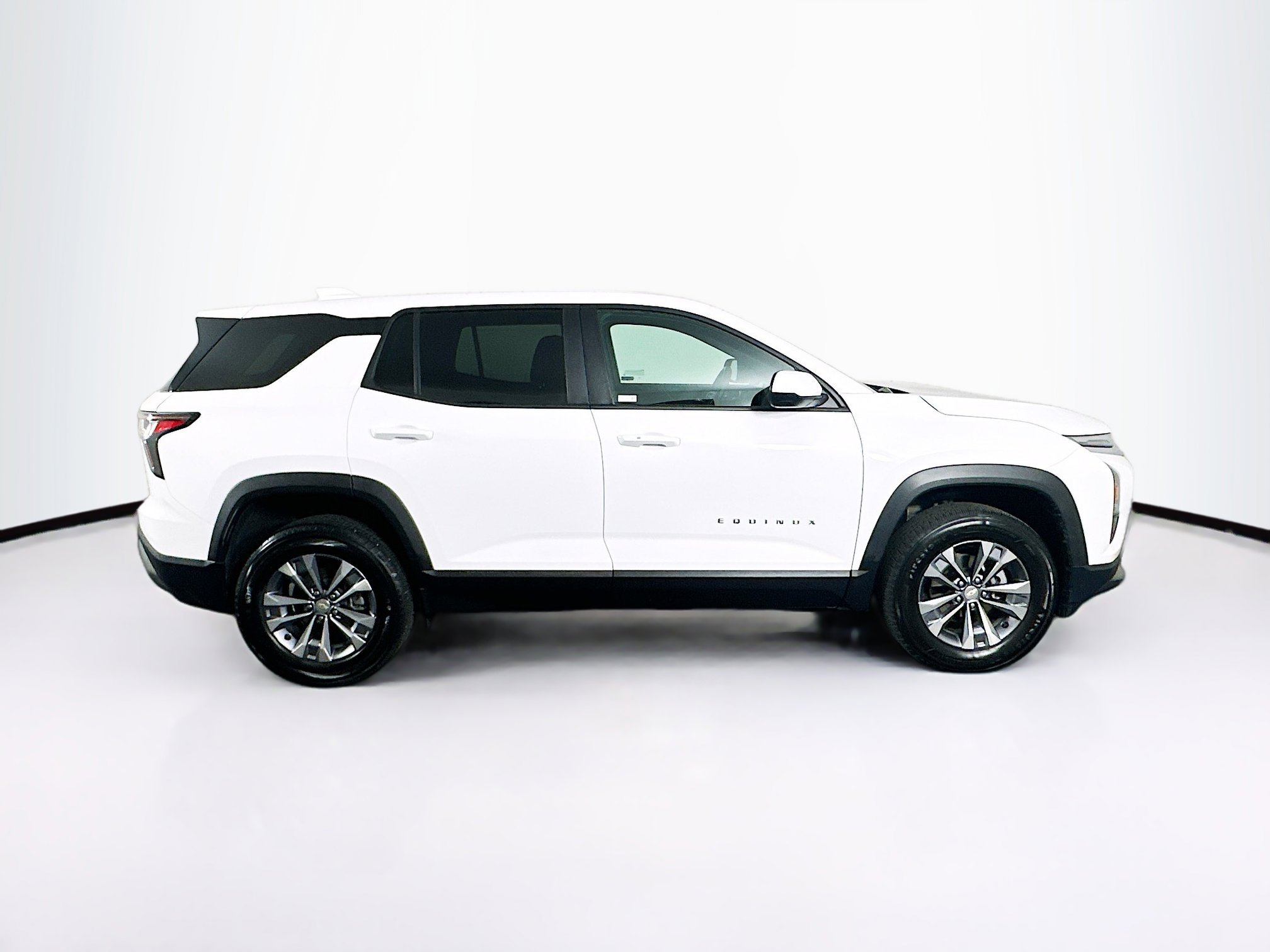 Used 2025 Chevrolet Equinox LT image 10