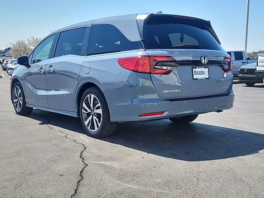 Used 2023 Honda Odyssey Touring image 5