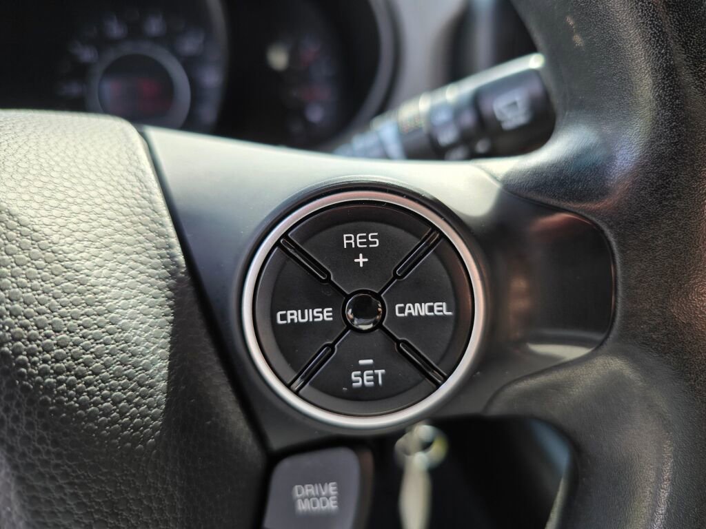 Used 2017 Kia Soul + FWD image 22