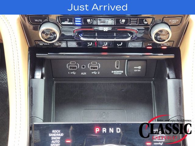 Used 2024 Jeep Grand Cherokee Summit AWD/4WD image 25