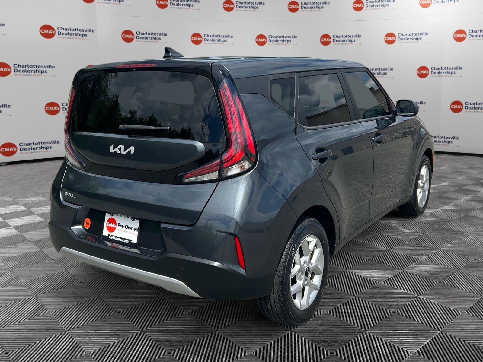 Used 2023 Kia Soul LX w/ Option Group 015 FWD image 5