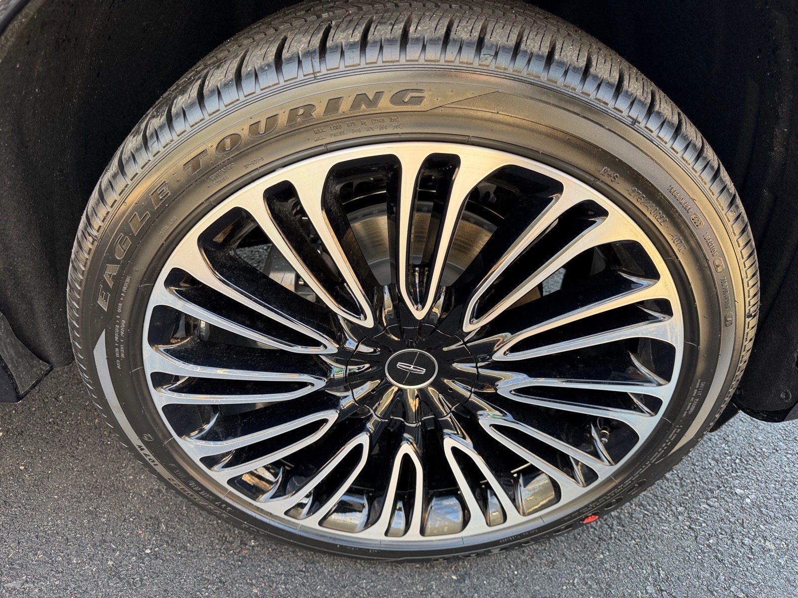 New 2026 Lincoln Aviator Black Label AWD/4WD image 9