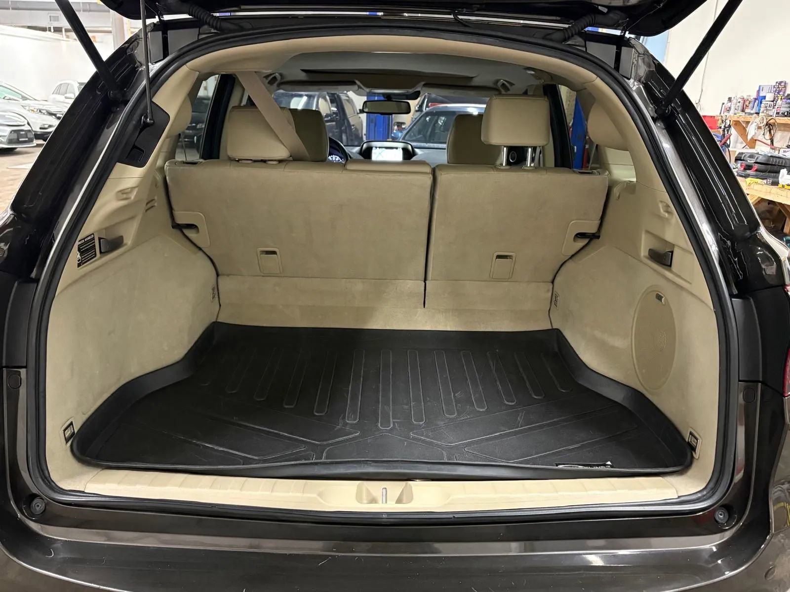 Used 2017 Acura RDX AWD w/ Advance Package image 9