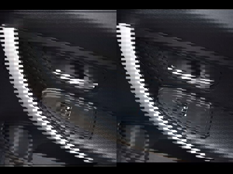 Used 2016 BMW 320i Sedan w/ Sport Package image 36