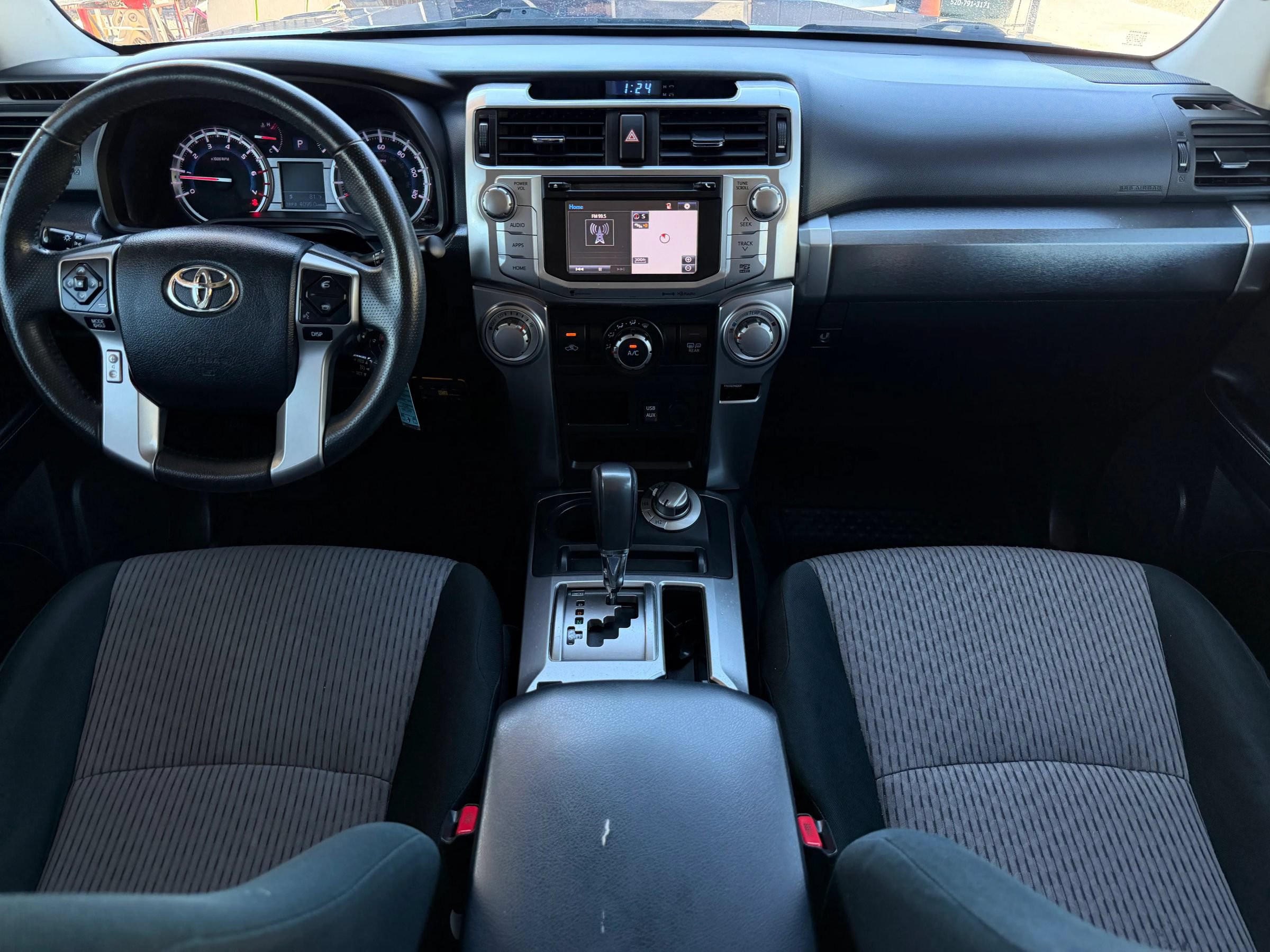 Used 2017 Toyota 4Runner SR5 AWD/4WD image 13