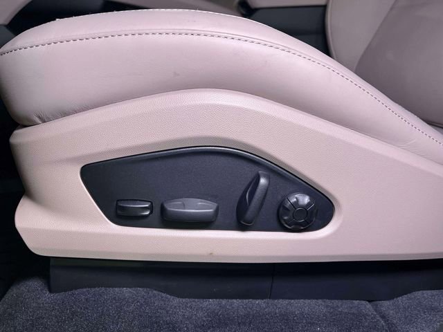 New 2026 Porsche Macan 4 Electric image 19