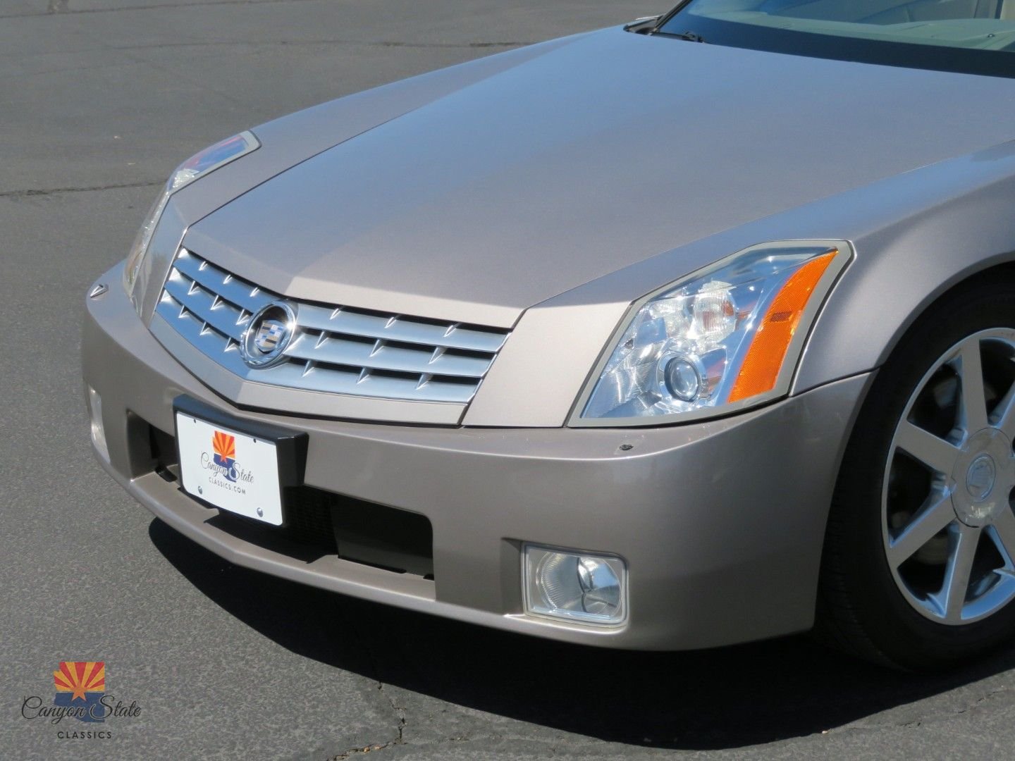 Used 2004 Cadillac XLR RWD image 35