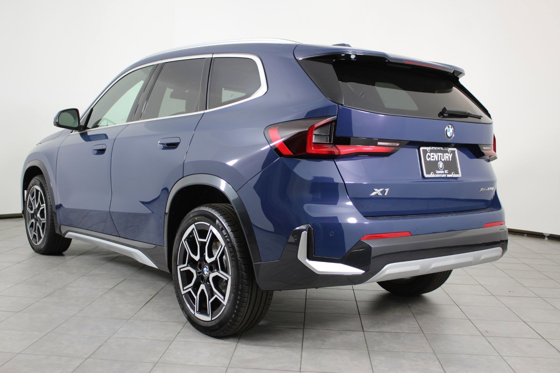 New 2026 BMW X1 xDrive28i w/ Technology Package image 3