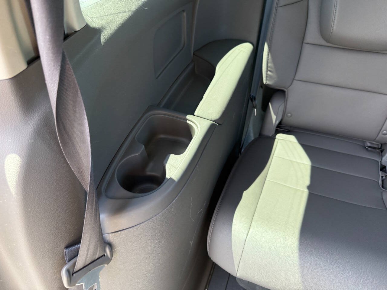 Used 2016 Honda Odyssey Touring Elite image 36