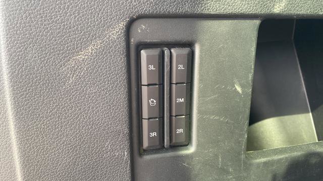 Used 2021 Ford Expedition Max Limited AWD/4WD image 32