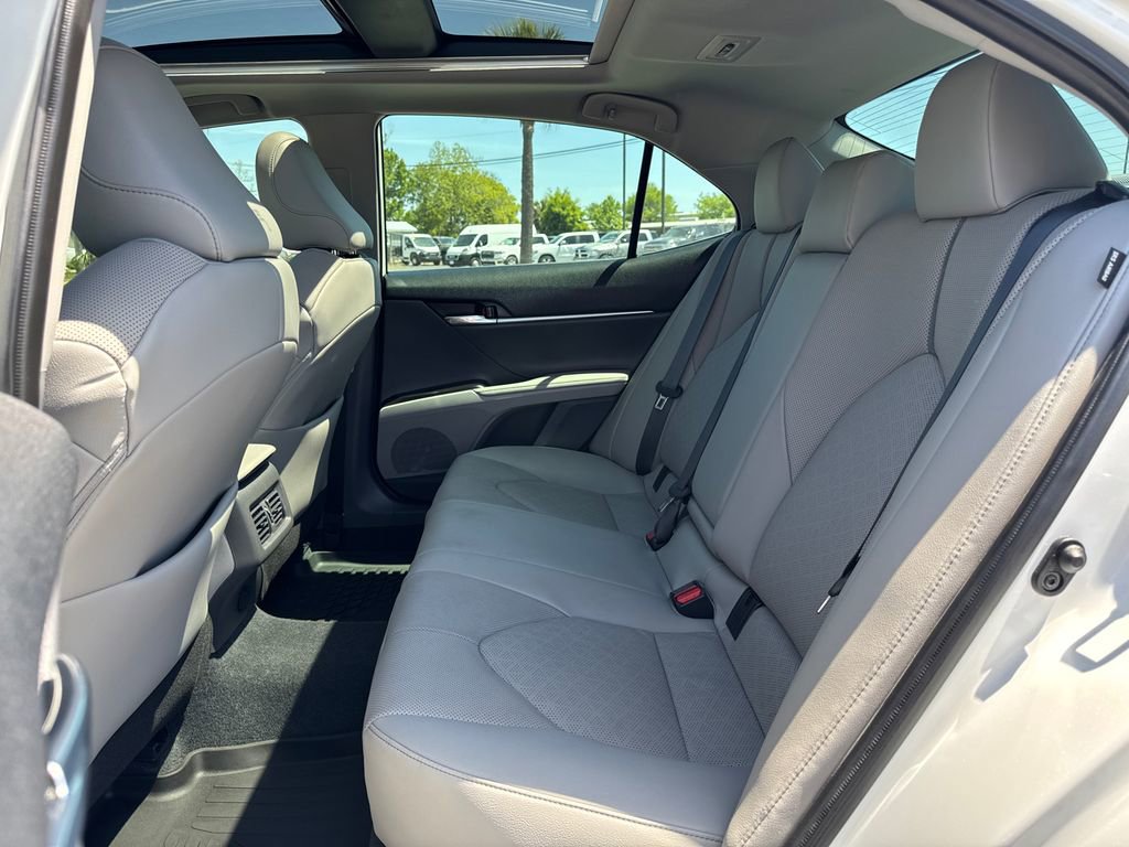 Used 2022 Toyota Camry XSE w/ Navigation Package FWD image 15