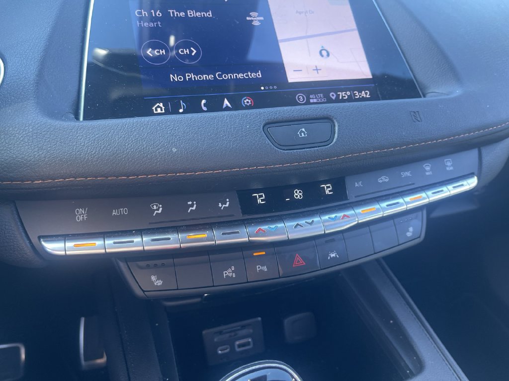 Used 2020 Cadillac XT4 Sport w/ Sun And Sound Package AWD/4WD image 19