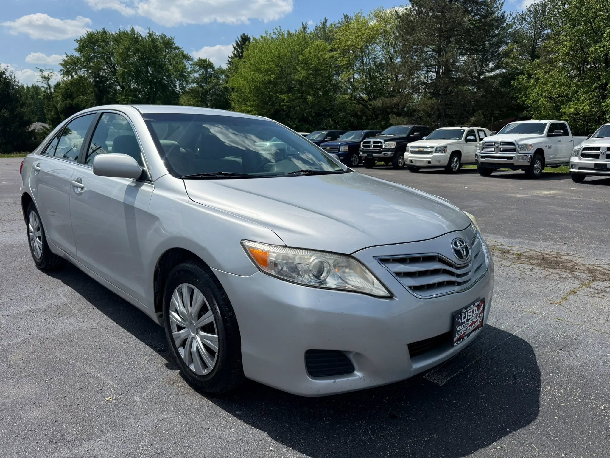 Used 2011 Toyota Camry LE FWD image 8