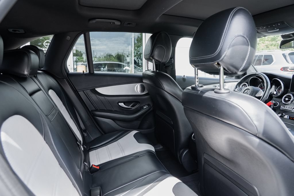 Used 2019 Mercedes-Benz GLC 63 AMG 4MATIC w/ Multimedia Package image 27