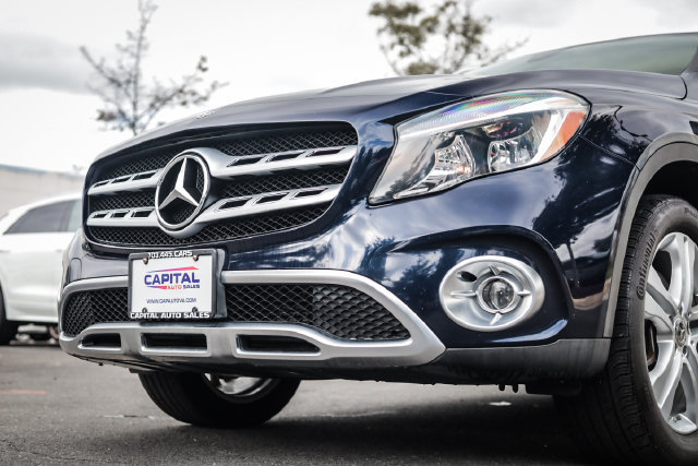 Used 2019 Mercedes-Benz GLA 250 4MATIC w/ Premium Package image 9