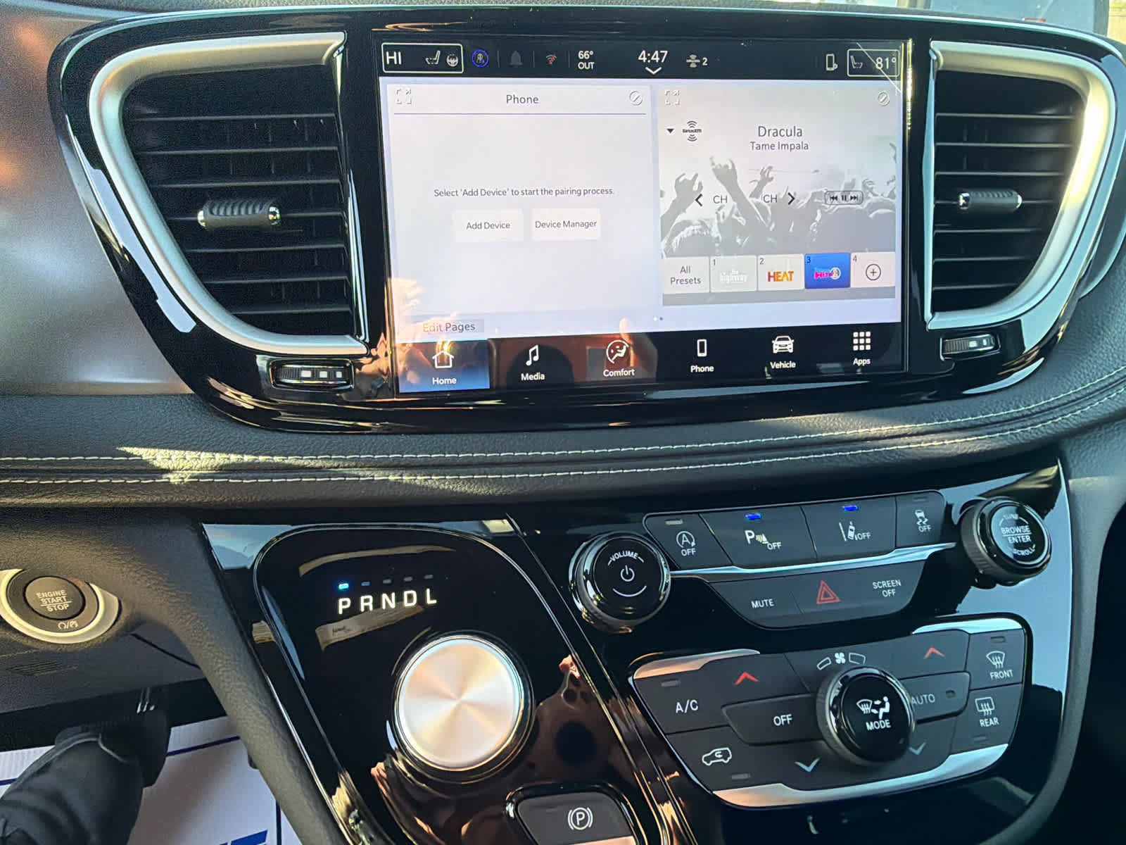 New 2026 Chrysler Pacifica Select image 22