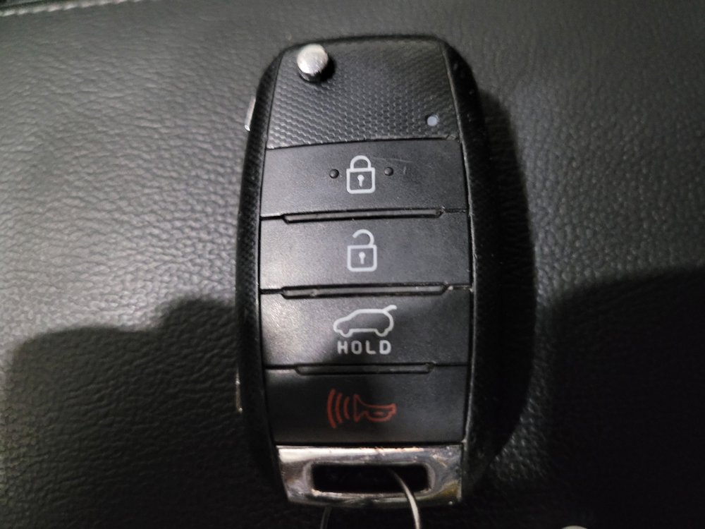 Used 2019 Kia Sorento AWD image 32