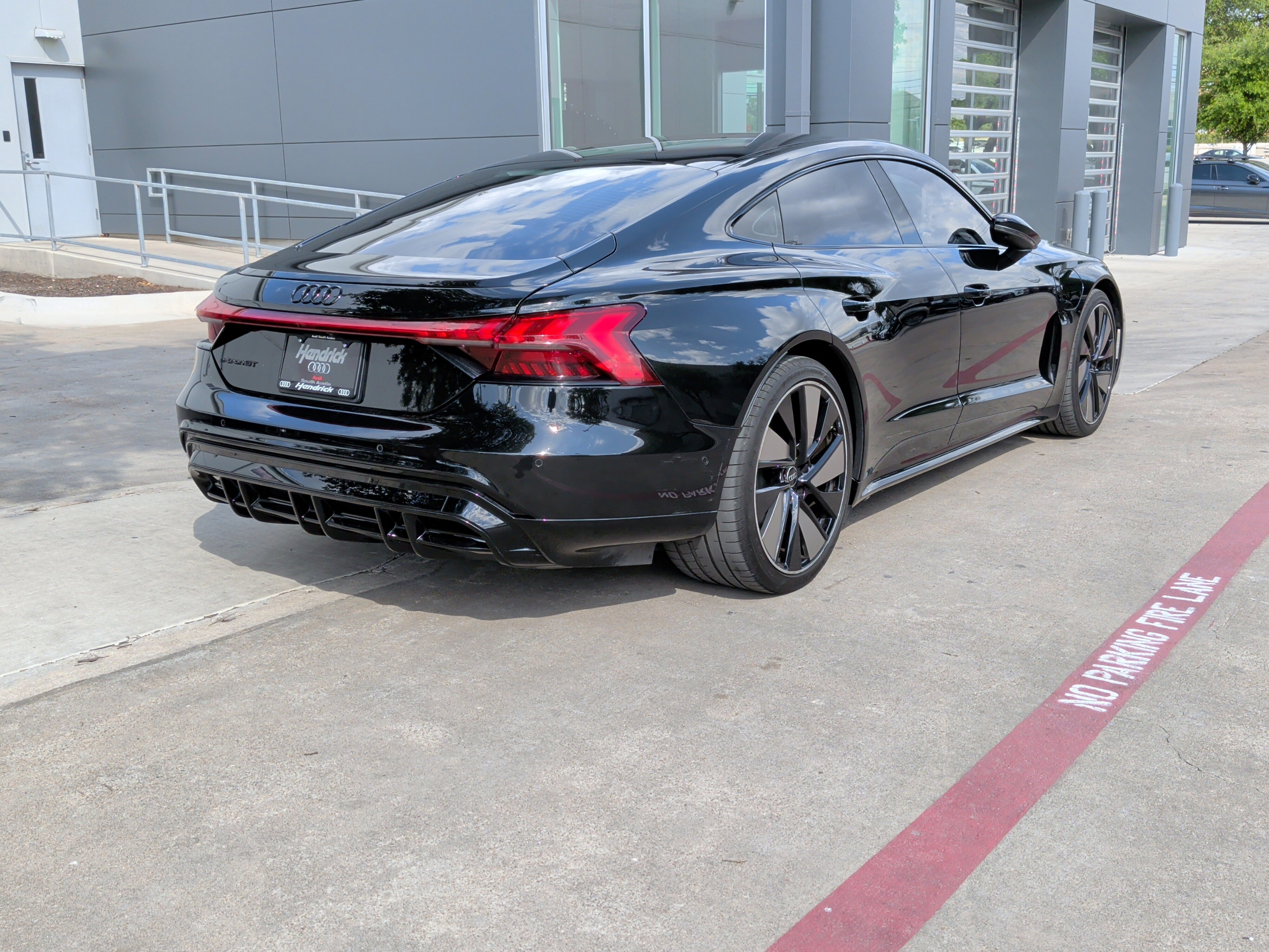 Certified 2023 Audi e-tron GT Prestige w/ Prestige Package image 10