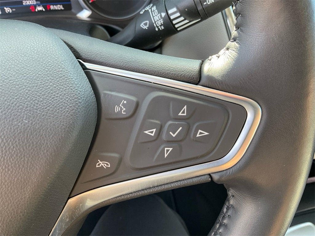 Used 2022 Chevrolet Equinox LT w/ Driver Convenience Package image 29