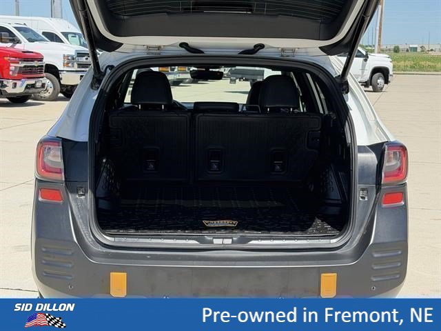 Used 2025 Subaru Outback Wilderness AWD/4WD image 5