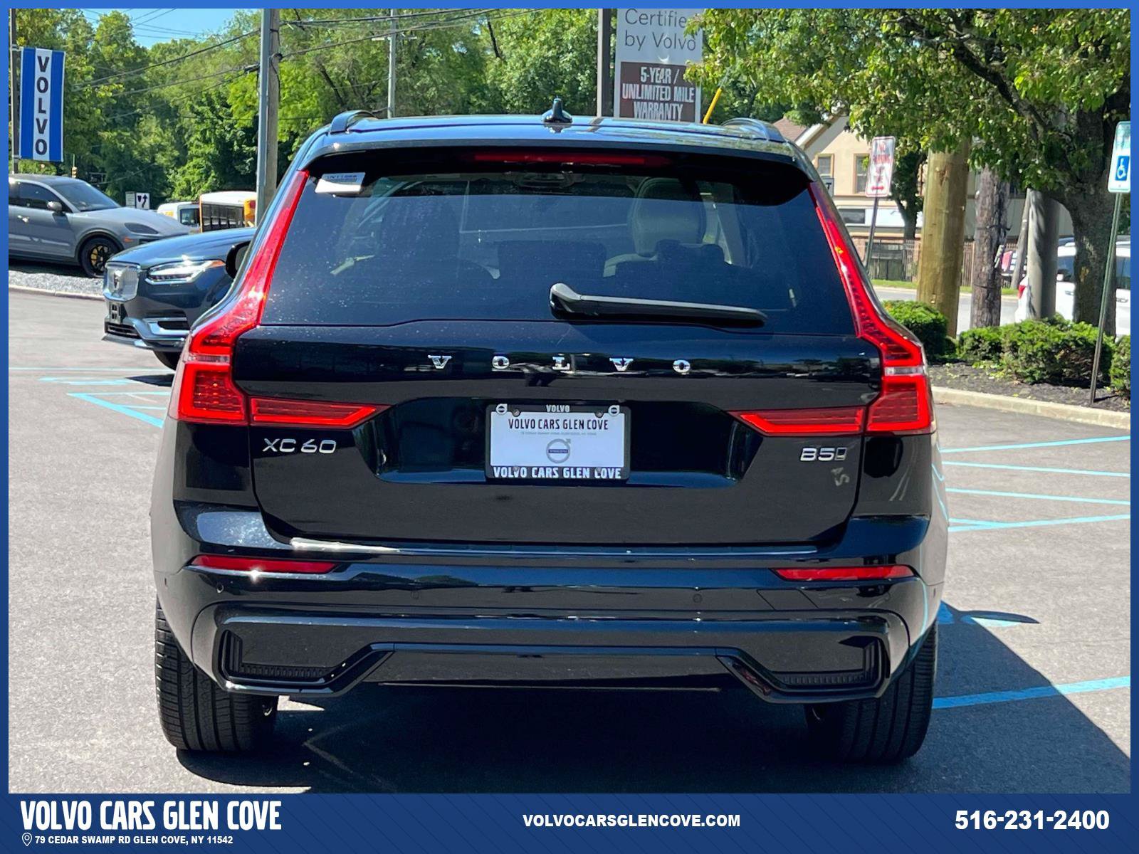 Certified 2024 Volvo XC60 B5 Ultimate w/ Protection Package Premier AWD/4WD image 6