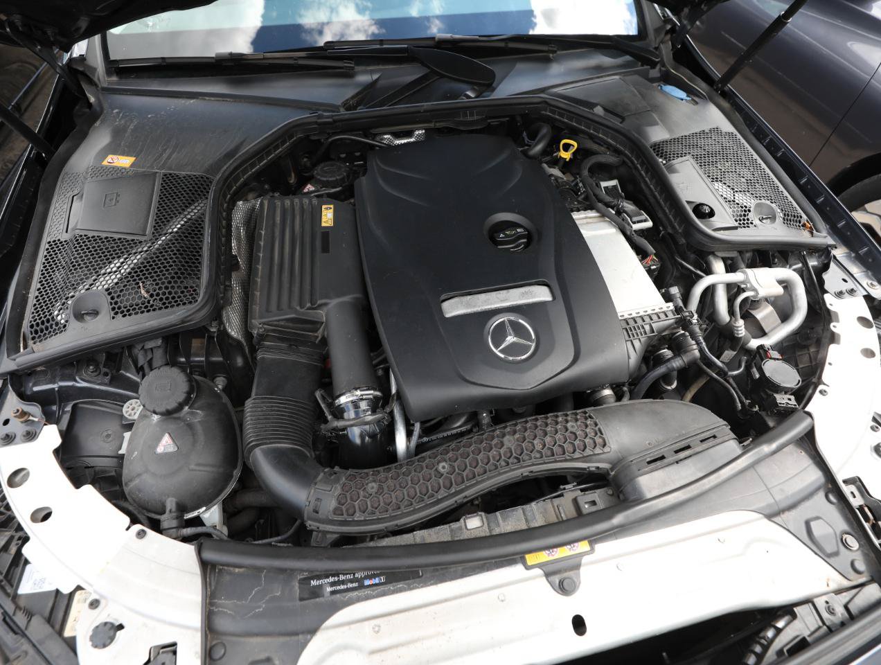 Used 2016 Mercedes-Benz C 300 4MATIC Sedan image 25