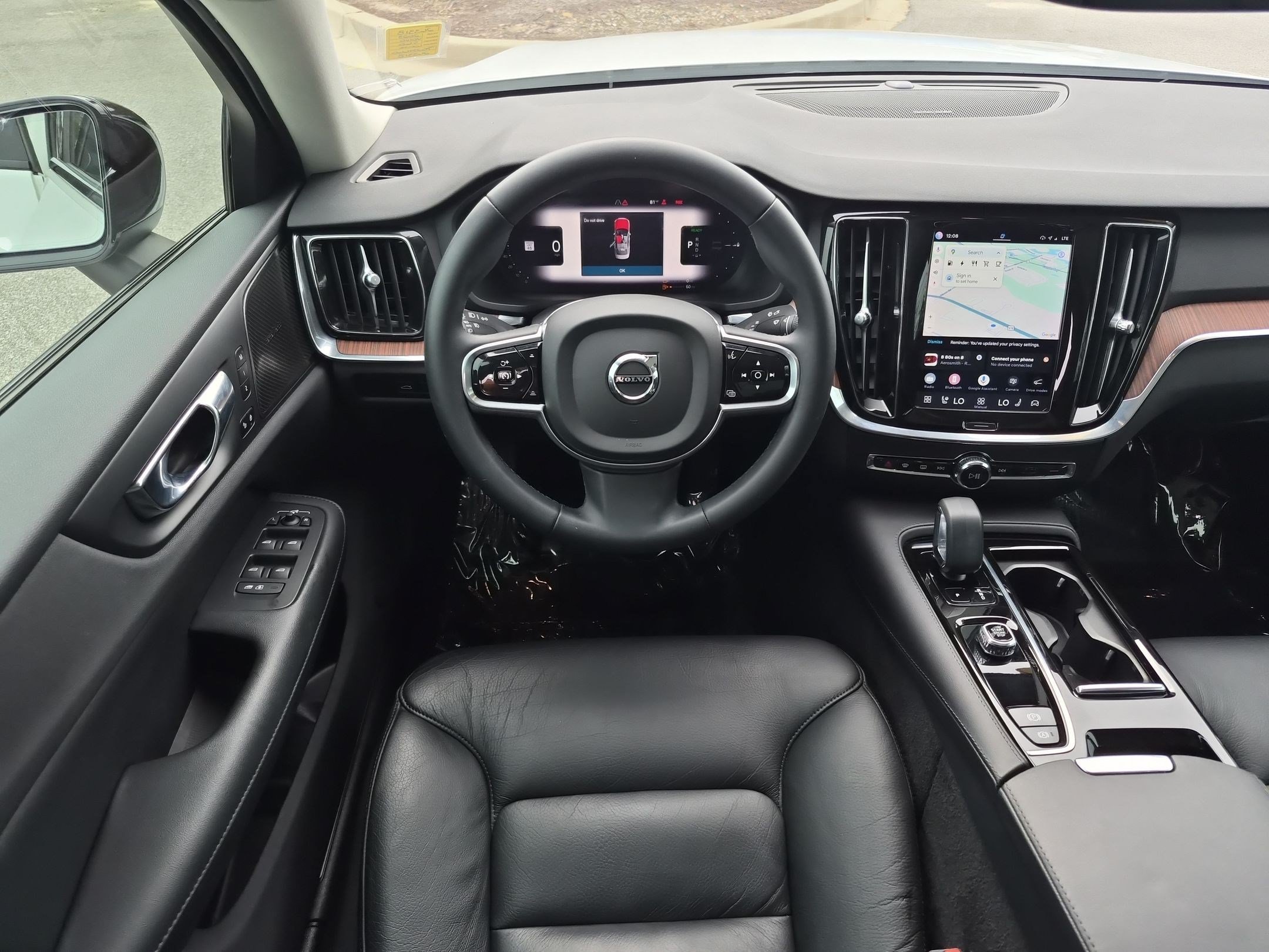 Used 2023 Volvo S60 T8 Plus w/ Climate Package AWD/4WD image 29