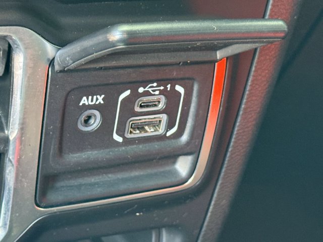 Used 2023 Jeep Gladiator Sport AWD/4WD image 20
