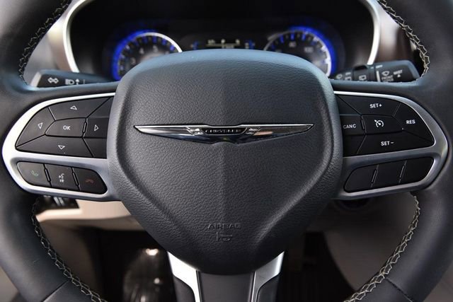 Used 2024 Chrysler Voyager LX image 17