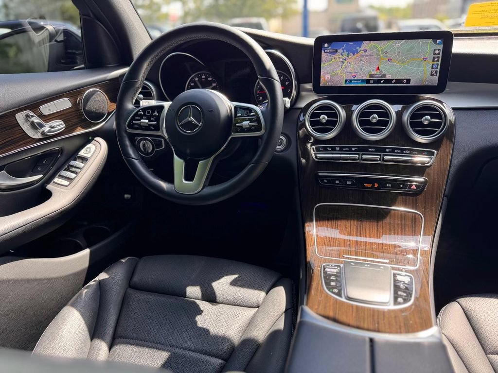 Used 2021 Mercedes-Benz GLC 300 4MATIC image 25