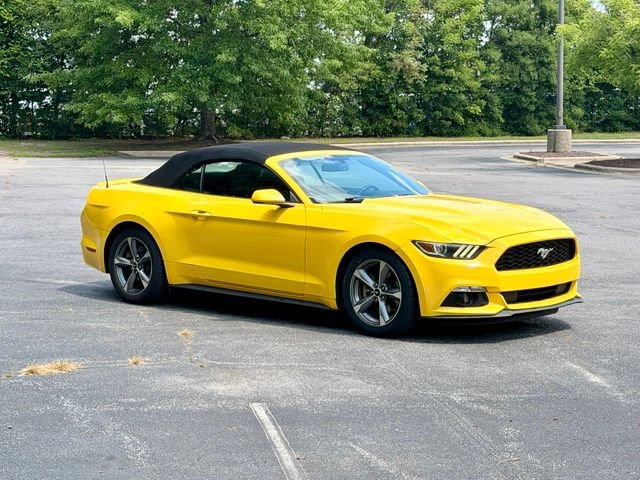 Used 2016 Ford Mustang Convertible w/ Equipment Group 051A RWD image 10