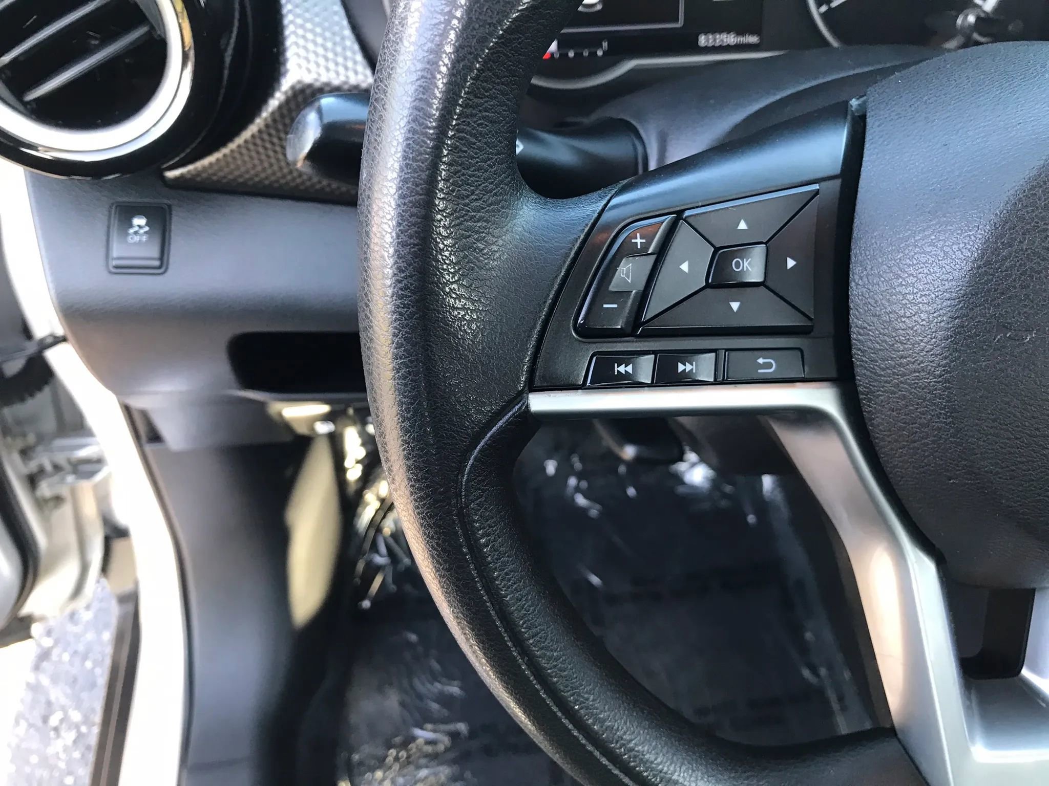 Used 2019 Nissan Kicks SV image 13