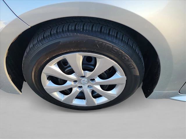 Used 2025 Toyota Corolla LE image 9