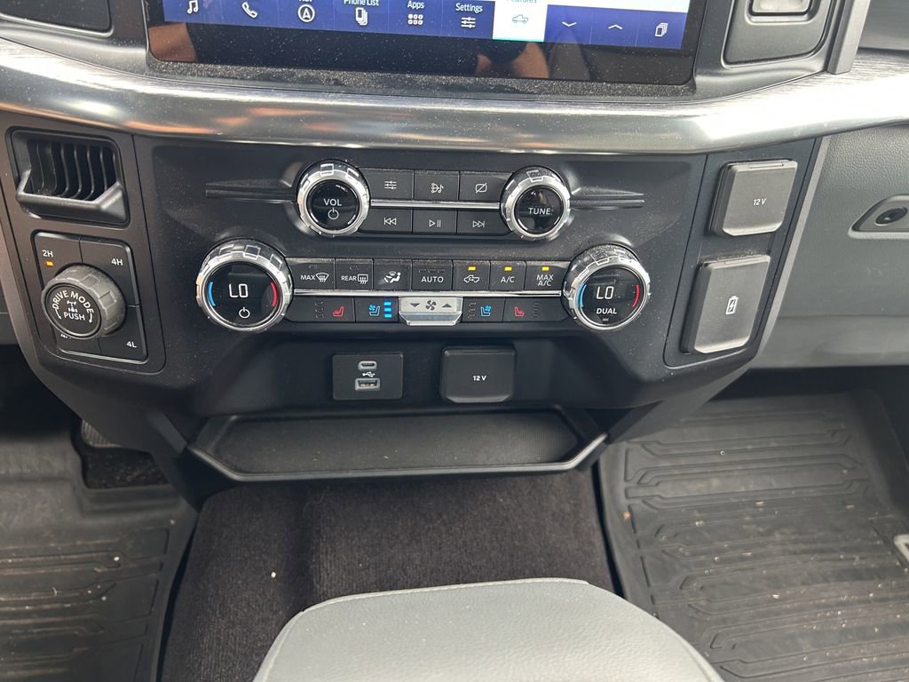 Used 2021 Ford F150 Lariat w/ FX4 Off-Road Package AWD/4WD image 30