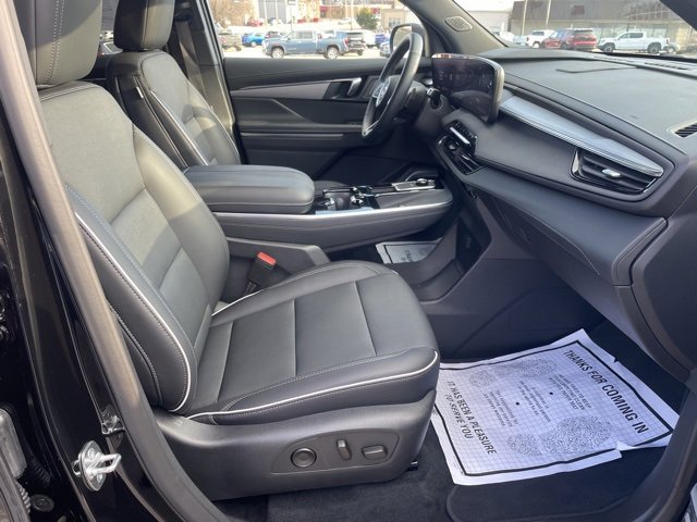 Used 2025 Buick Enclave Preferred image 33