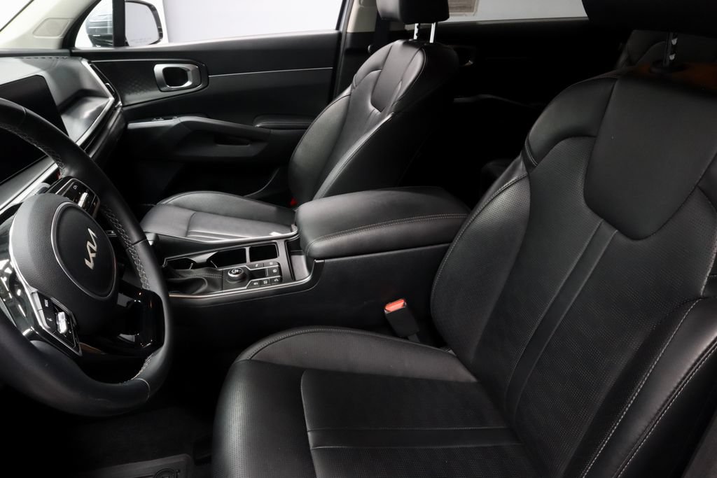 Used 2025 Kia Sorento EX FWD image 25