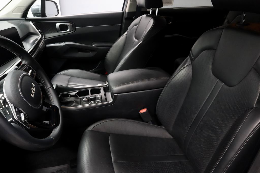 Used 2025 Kia Sorento EX FWD image 25