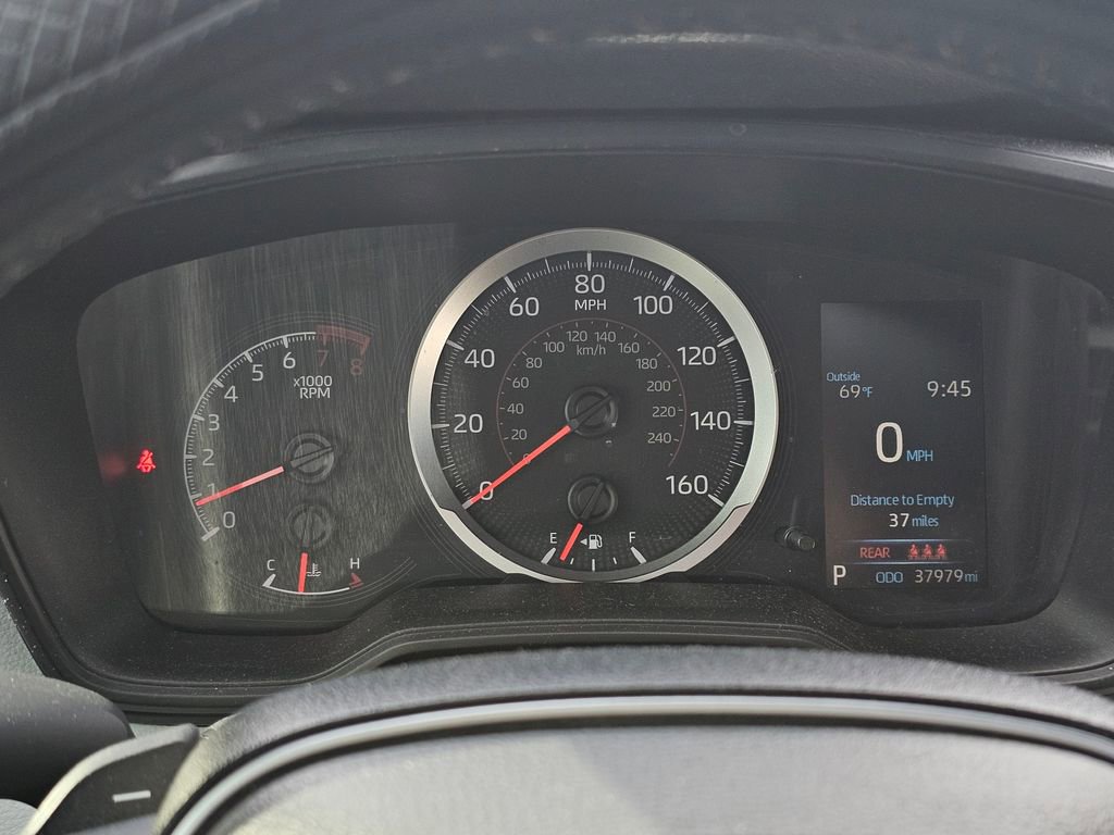 Used 2022 Toyota Corolla SE w/ SE Premium Package FWD image 11