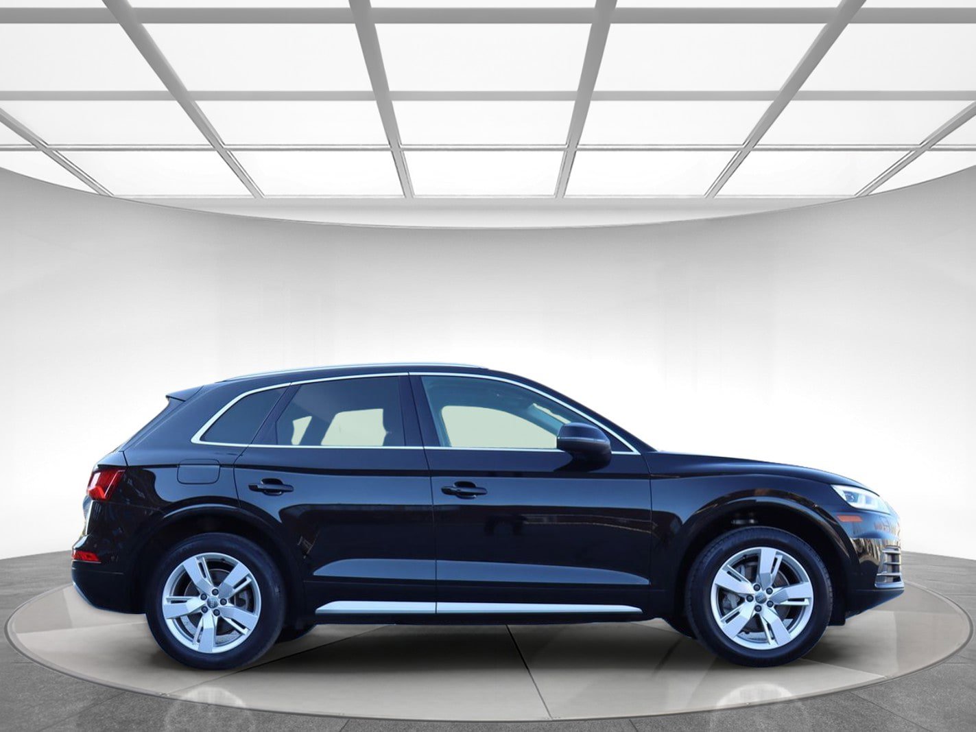 Used 2018 Audi Q5 2.0T Premium Plus w/ Premium Plus Package image 4