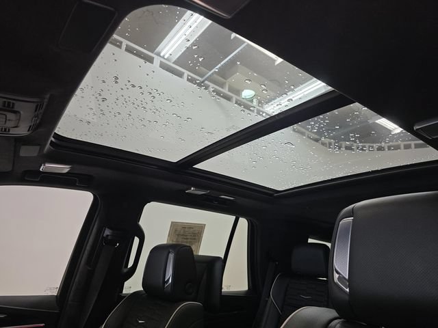 Used 2023 Cadillac Escalade V w/ LPO, ONYX Package AWD/4WD image 36